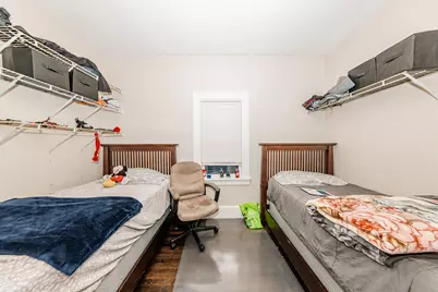 2807 S 9th St, Milwaukee, WI 53215 - Photo 9