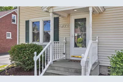 932 N 37th St, Sheboygan, WI 53081 - Photo 5