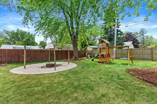 3422 Eagle Rd, Racine, WI 53139 - Photo 21