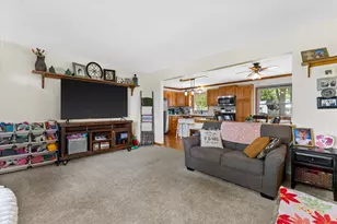 3422 Eagle Rd, Racine, WI 53139 - Photo 9