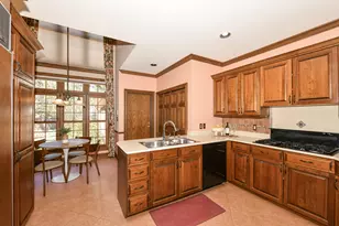 530 Park Cir, Elm Grove, WI 53122 - Photo 17
