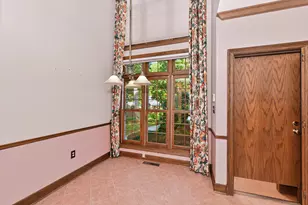530 Park Cir, Elm Grove, WI 53122 - Photo 23