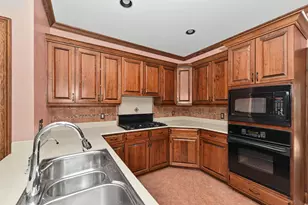530 Park Cir, Elm Grove, WI 53122 - Photo 27