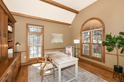 530  Park Cir, Elm Grove, WI 53122 - Photo 5