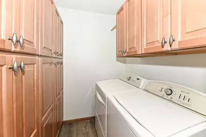 4215 N 100th St #166, Milwaukee, WI 53222 - Photo 5