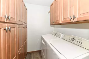 4215 N 100th St, Milwaukee, WI 53222 - Photo 5