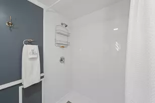 262 Castle Terrace, Fontana, WI 53125 - Photo 25