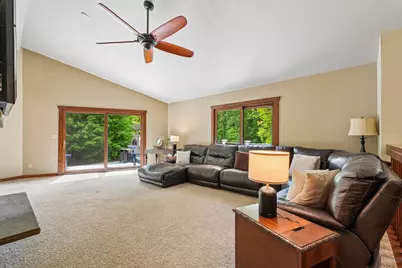 21180  Mary Lynn Dr, Brookfield, WI 53045 - Photo 3