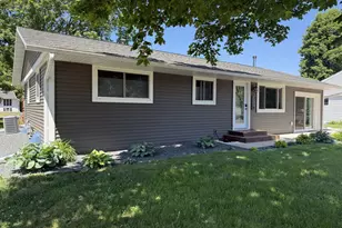 3118 31st St, La Crosse, WI 54601 - Photo 1