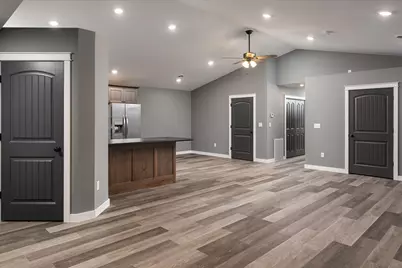 904  Silverthorne Dr, Viroqua, WI 54665 - Photo 3