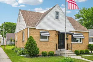 3708 N 97th Pl, Milwaukee, WI 53222 - Photo 9
