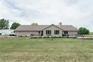 W5546 Sun Rd, Clyman, WI 53039 - Photo 7