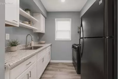 3270 N 11th St, Milwaukee, WI 53206 - Photo 9