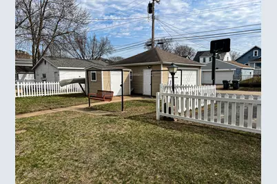 2126  Market St, La Crosse, WI 54601 - Photo 35