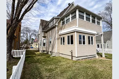 2126  Market St, La Crosse, WI 54601 - Photo 33