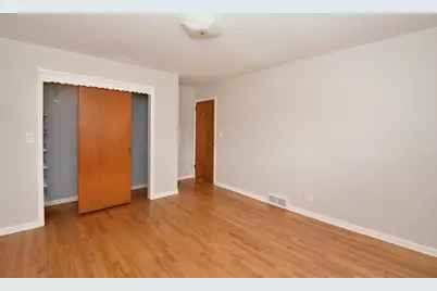 925  Virginia St, Racine, WI 53405 - Photo 15