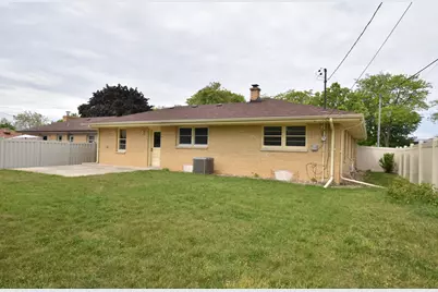 925  Virginia St, Racine, WI 53405 - Photo 37