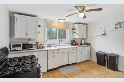 2451 S 68th St, West Allis, WI 53219 - Photo 5