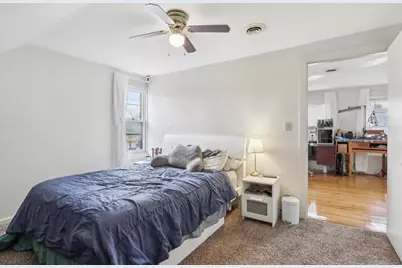 2451 S 68th St, West Allis, WI 53219 - Photo 9