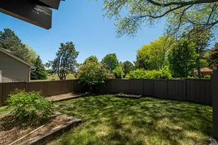 8 Pinewood Ct, Racine, WI 53402 - Photo 7