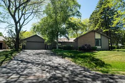 8  Pinewood Ct, Racine, WI 53402 - Photo 3