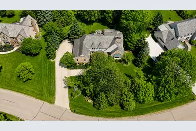 10528 N Haddonstone Pl, Mequon, WI 53092 - Photo 31