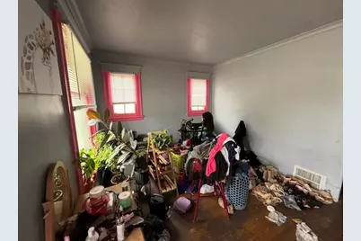 820 W Keefe Ave, Milwaukee, WI 53206 - Photo 5