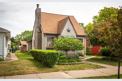 2406  Wood St, La Crosse, WI 54603 - Photo 1