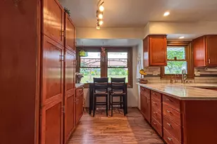 18260 W Willow Rd, New Berlin, WI 53146 - Photo 15