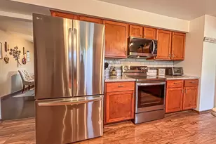 18260 W Willow Rd, New Berlin, WI 53146 - Photo 19