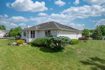 168  White Oak Ct, Racine, WI 53182 - Photo 3