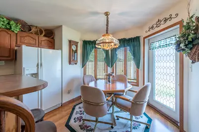 168  White Oak Ct, Racine, WI 53182 - Photo 7
