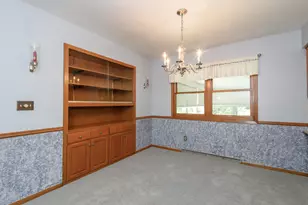 1330 Christopher Ct, Oconomowoc, WI 53066 - Photo 9