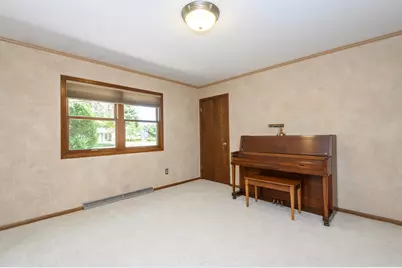 1330  Christopher Ct, Oconomowoc, WI 53066 - Photo 17