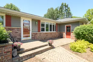 1330 Christopher Ct, Oconomowoc, WI 53066 - Photo 5