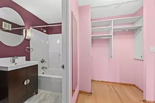 929 N Astor St, Milwaukee, WI 53202 - Photo 31