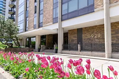 929 N Astor St #203, Milwaukee, WI 53202 - Photo 9