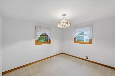 N56W5543  Sunnyside Ln, Cedarburg, WI 53012 - Photo 17