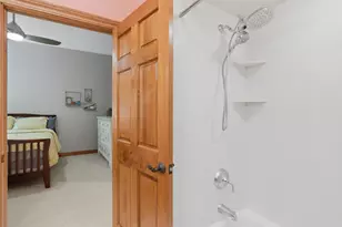 10101 N Hunt Club Ct, Mequon, WI 53097 - Photo 51