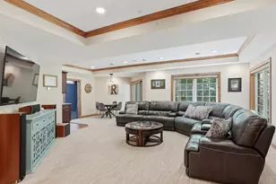 10101 N Hunt Club Ct, Mequon, WI 53097 - Photo 61