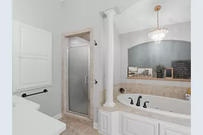 10101 N Hunt Club Ct, Mequon, WI 53097 - Photo 41