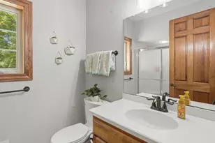 10101 N Hunt Club Ct, Mequon, WI 53097 - Photo 29