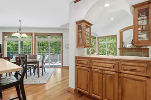 10101 N Hunt Club Ct, Mequon, WI 53097 - Photo 19