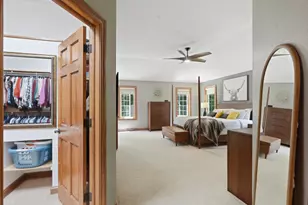 10101 N Hunt Club Ct, Mequon, WI 53097 - Photo 33