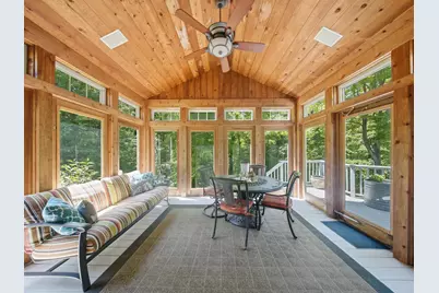 10101 N Hunt Club Ct, Mequon, WI 53097 - Photo 25