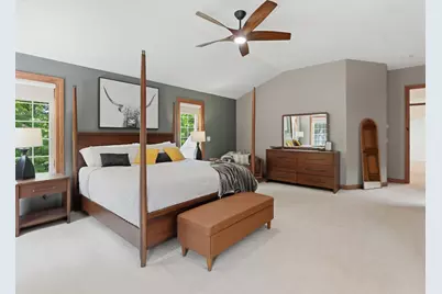 10101 N Hunt Club Ct, Mequon, WI 53097 - Photo 35