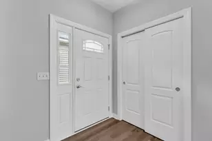 928 Langdon Ct, Racine, WI 53406 - Photo 5