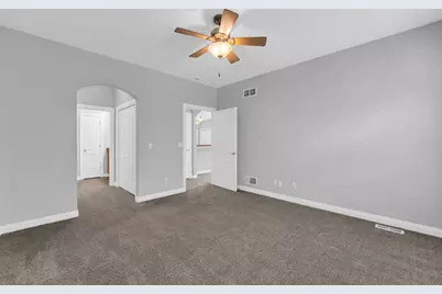 928  Langdon Ct #928, Racine, WI 53406 - Photo 23