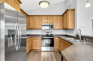926 Langdon Ct, Racine, WI 53406 - Photo 15