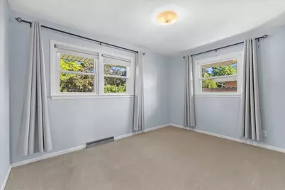8057  17th Ave, Kenosha, WI 53143 - Photo 11